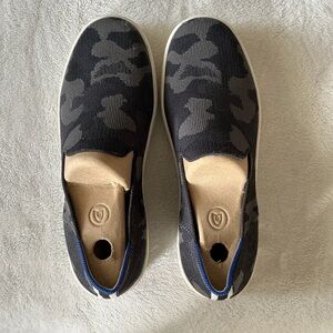 Rothy's Black and Gray Camo Women’s Slip-On Sneaker Size 9
